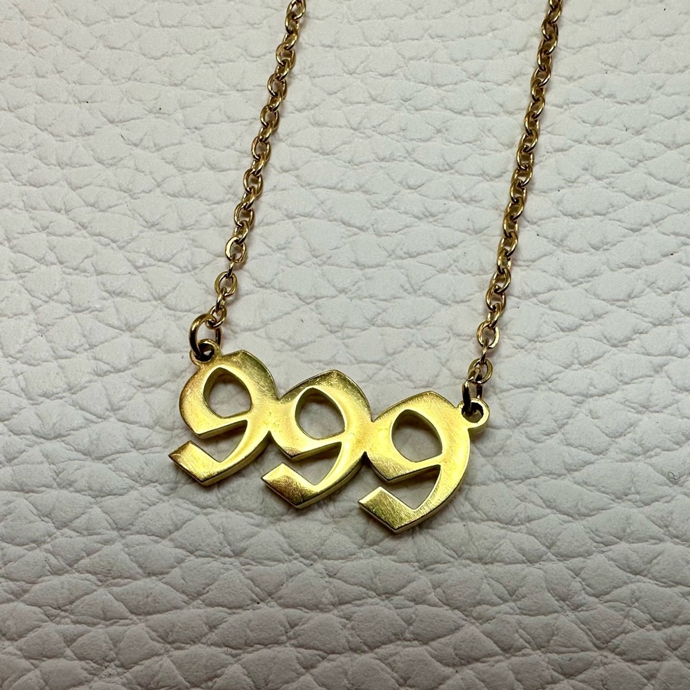 999 Angel Number Necklace - Closure